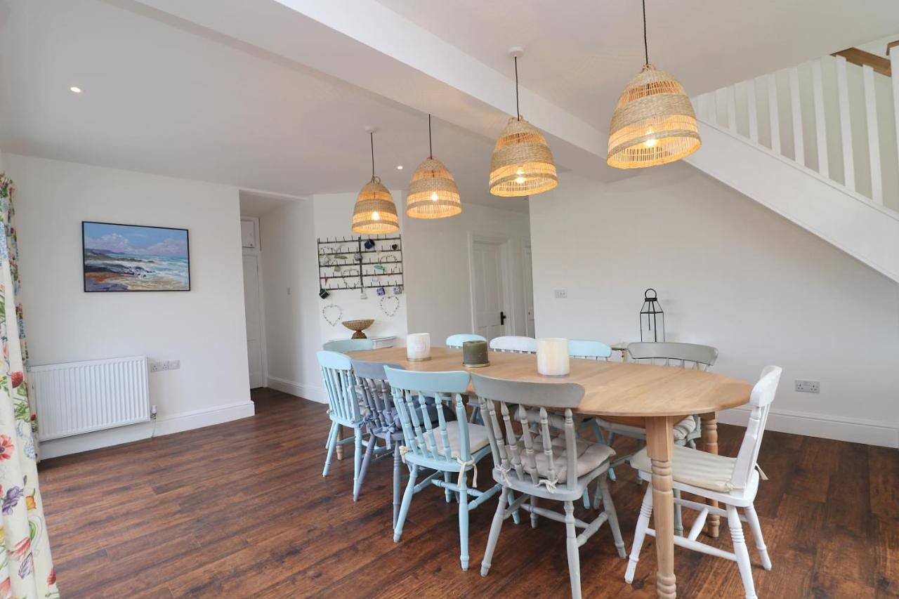 Five-Bedroom House in Trevone, Cornwall