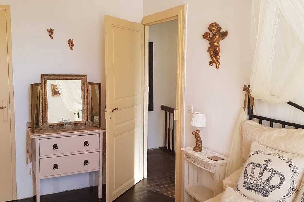 Chambre 'Blanquette' avec vue sur la montagne Maison de ville Quillan in Quillan, Parc naturel régional Corbières-Fenouillèdes