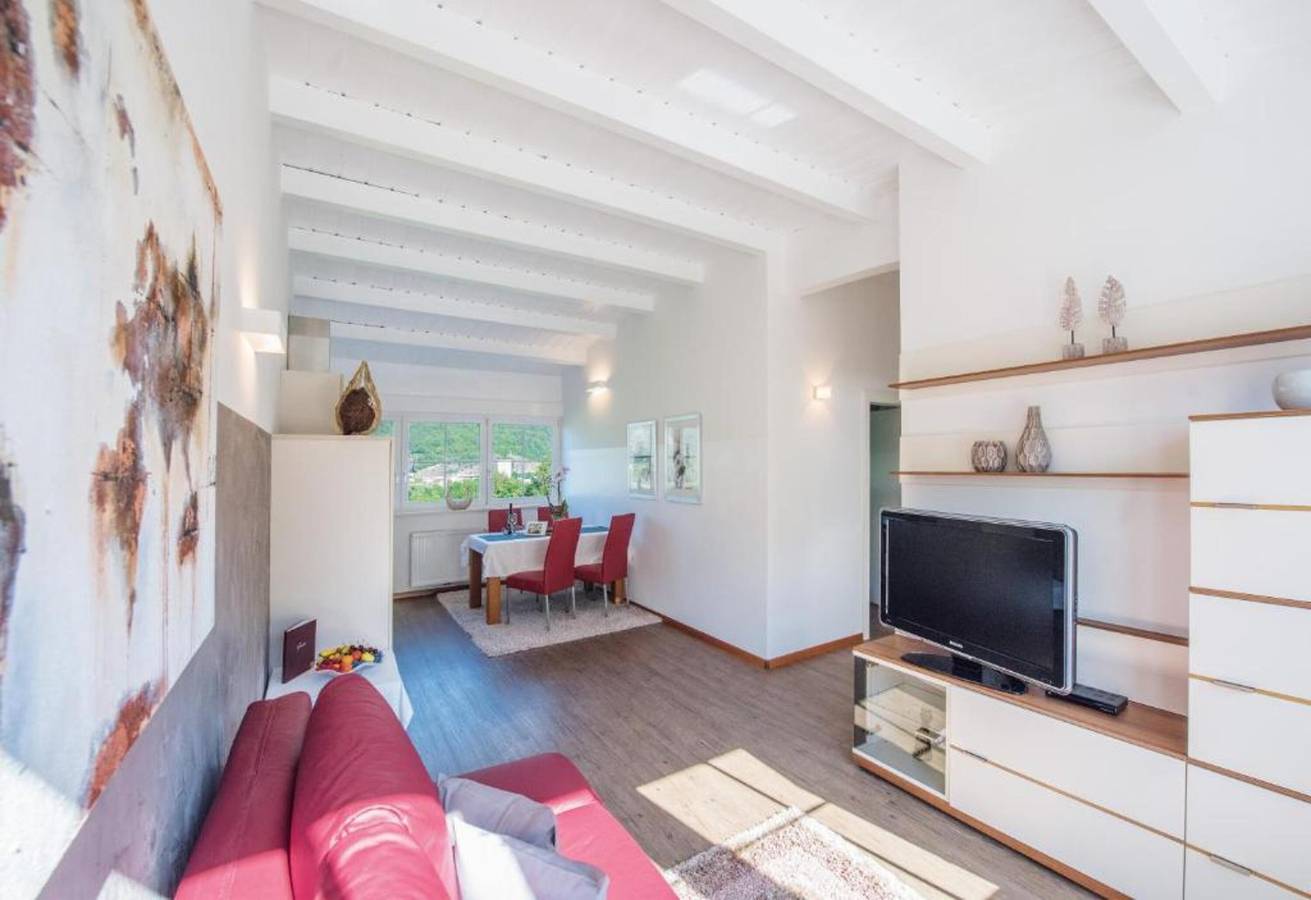 Ganze Wohnung, Apartment 'Gartenhof 2 Amadeus' mit Bergblick, gemeinsamer Terrasse und Wlan in Milland (Brixen), Brixen