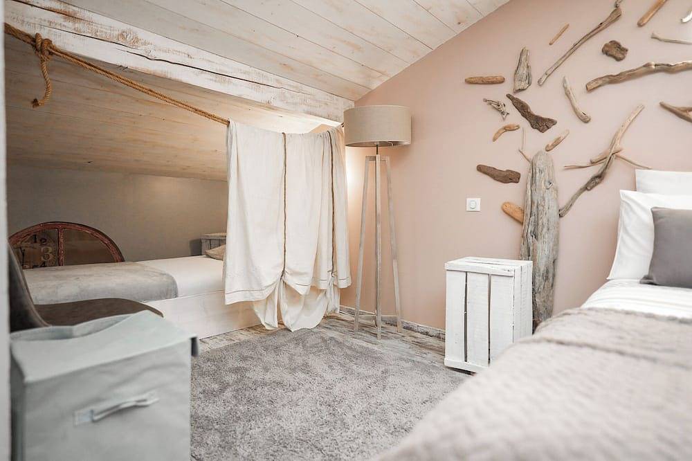 Entire apartment, Marrons Glacés in Thônes, Annecy region