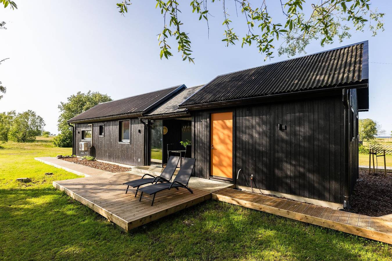Holiday home "Casanera" with sauna and hot tub in Saaremaa