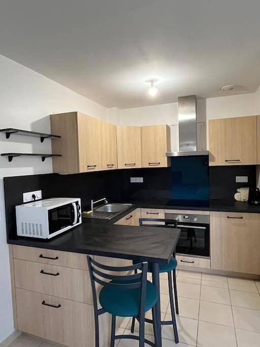 Location de vacances pour 4 personnes à Saint-Planchers - 2