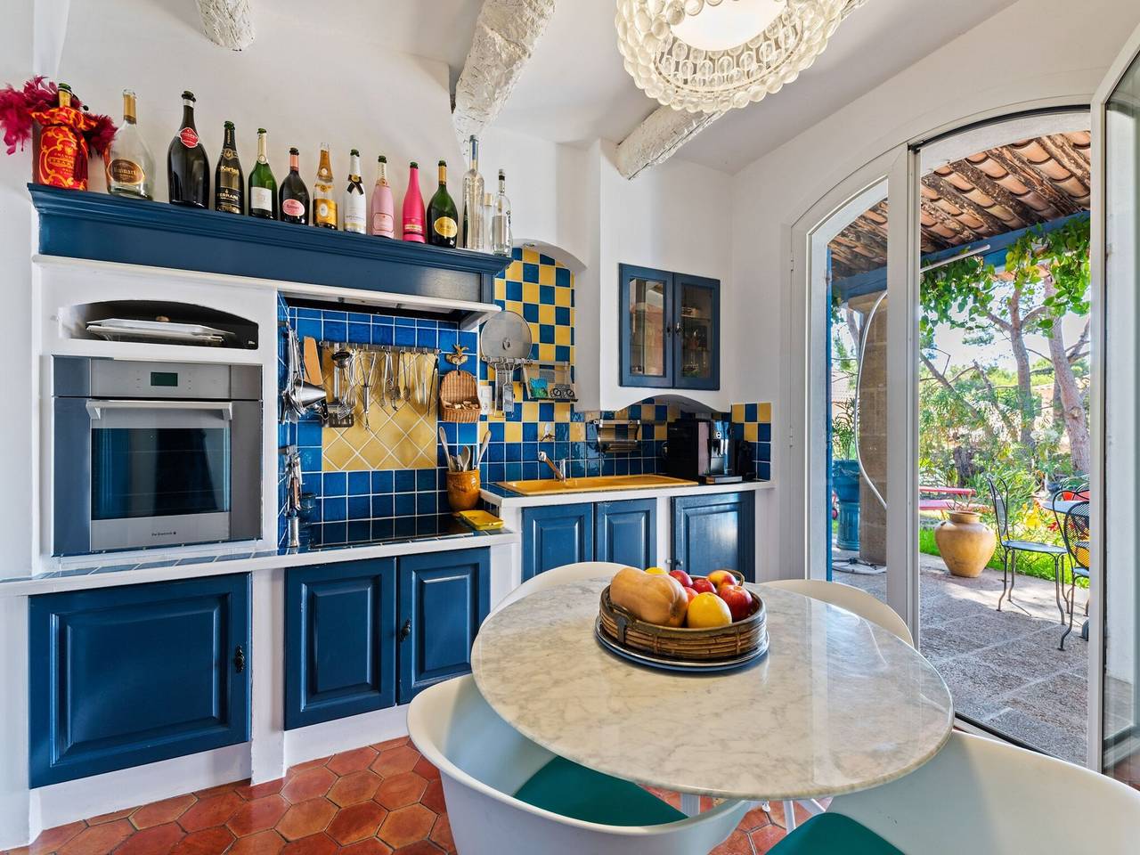 Scenic villa in Martigues with private pool in Carro, Martigues