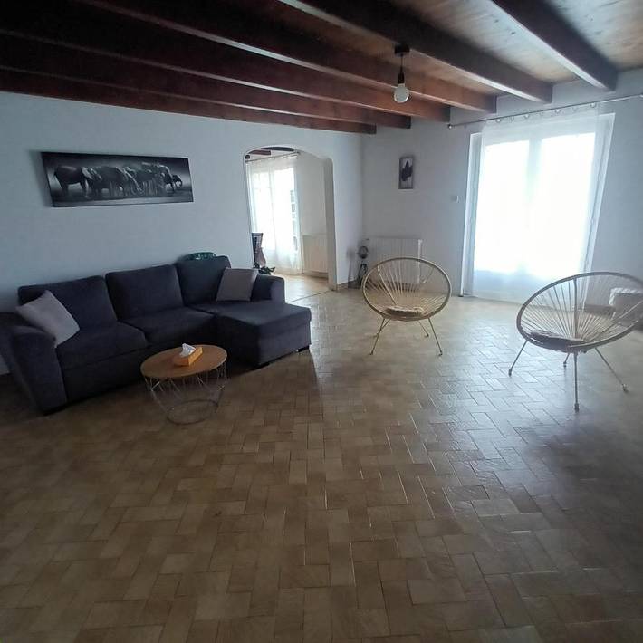 Location de vacances pour 6 personnes, avec jardin à Les Magnils-Reigniers - 3