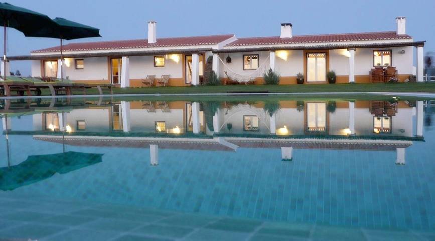Bungalow para 2 pessoas, com Varanda e Terraço e ainda Jardim and Piscina em Zambujeira do Mar