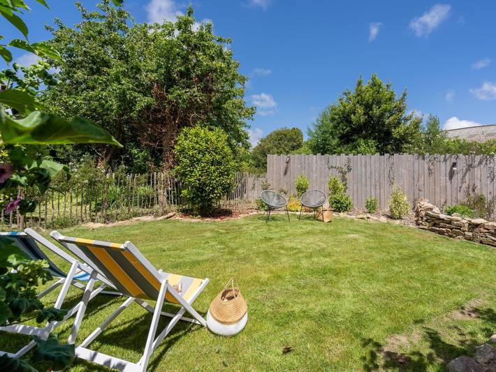 Location de vacances pour 6 personnes, avec terrasse et jardin à Plonéour-Lanvern - 2