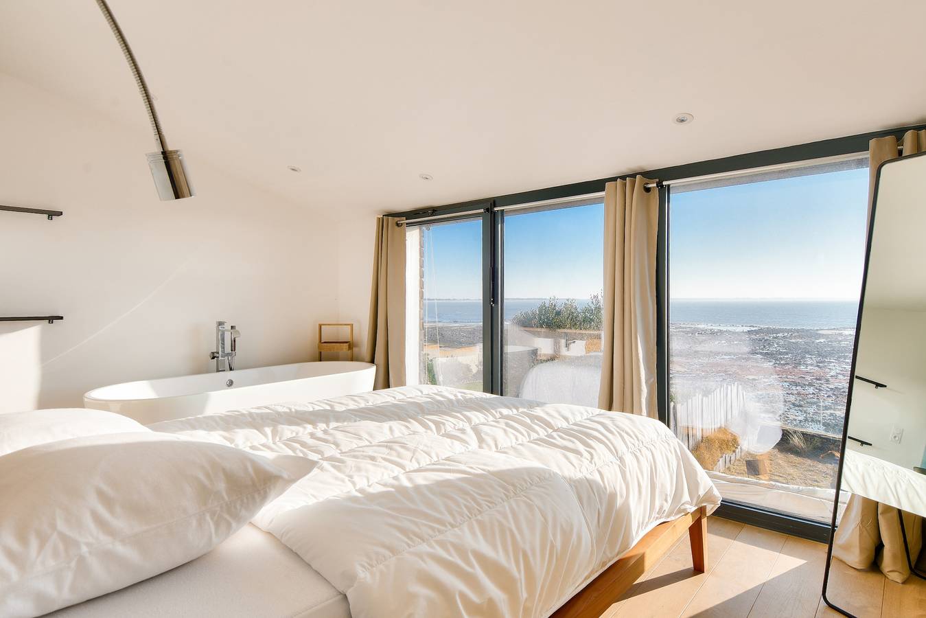 Piscine, vue et accès plage, 6 adultes/2 enfants in La Guérinière, Noirmoutier