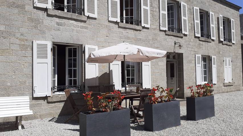 Gîte pour 8 personnes, avec jardin dans Val-de-Saire
