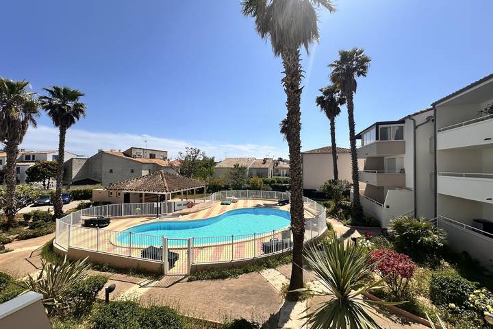 Gîte pour 4 personnes, avec Terrasse et Piscine dans Le Seaquarium