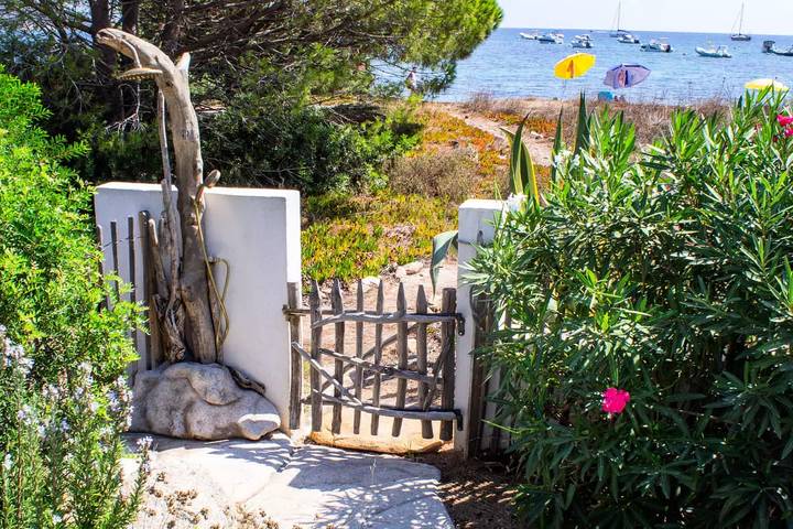 Location de vacances pour 12 personnes, avec vue et jardin dans Plage de Saint Cyprien (Lecci) - 4