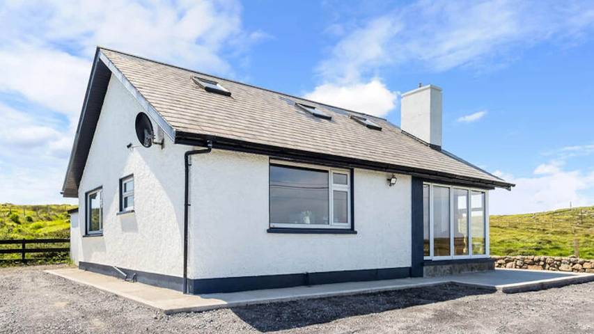 Holiday letting for 8 people, with garden in County Galway