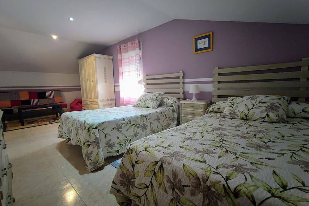 Holiday home on the beach! in Boiro, Rías Baixas