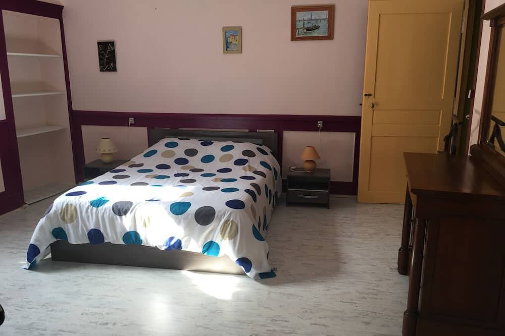 Apartamento entero, Amplio apartamento en el centro, tranquilo, cómodo, té gratis, café. in Dole (Jura), Jura