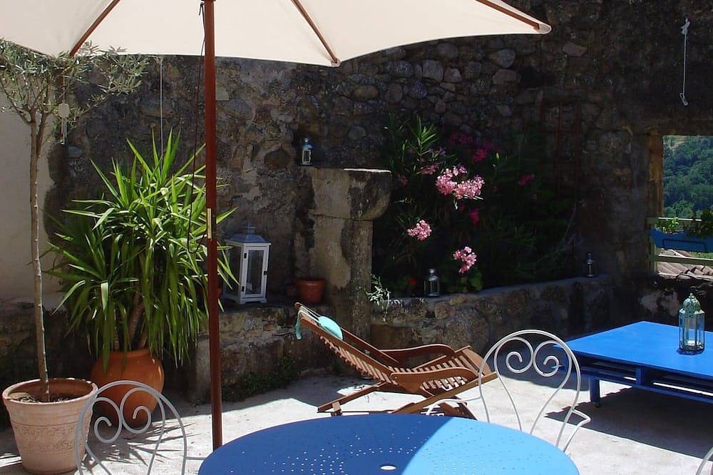 Jolie maison dans pittoresque hameau ardèchois. Vélo sur Dolce Via, rivières... in Dunière-sur-Eyrieux, Parc naturel régional des Monts d'Ardèche