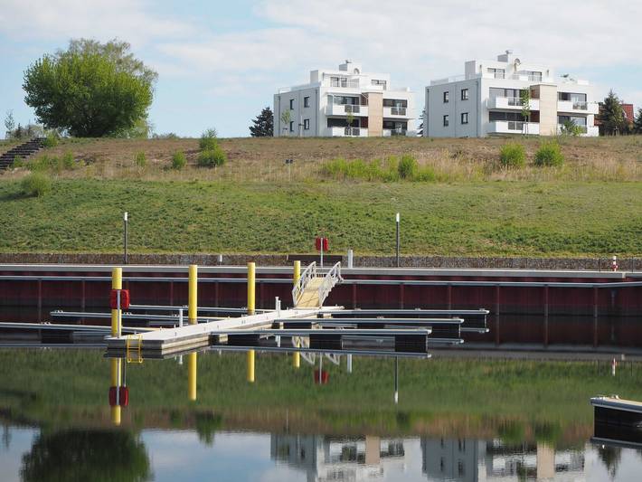 Ferienwohnung für 4 Personen, mit Balkon und Ausblick sowie Seeblick in der Lausitz
