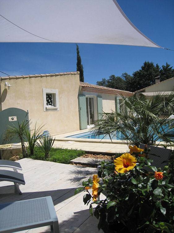 Gîte pour 5 personnes, avec terrasse ainsi que piscine et jardin dans le Gard - 3