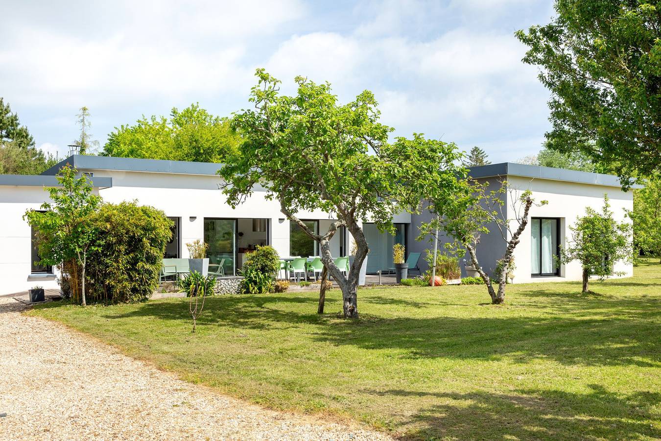 Casa de vacaciones en Loctudy con terraza privada, jardín y Wi-Fi in Loctudy, Côte de Cornouaille