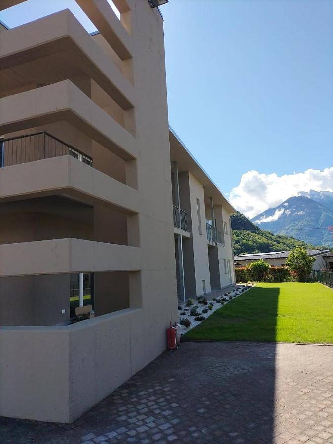 Hôtel pour 2 personnes, avec Jardin à Dubino - 2