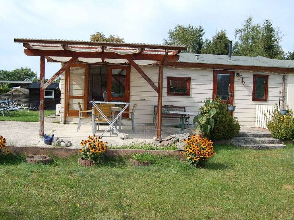 Ganze Wohnung, Bungalow in Lübs mit Schwimmbecken in Lübs, Vorpommern Greifswald