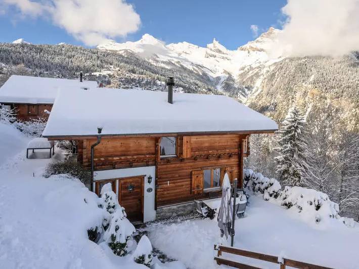 Gîte pour 6 personnes, avec terrasse à Chamoson