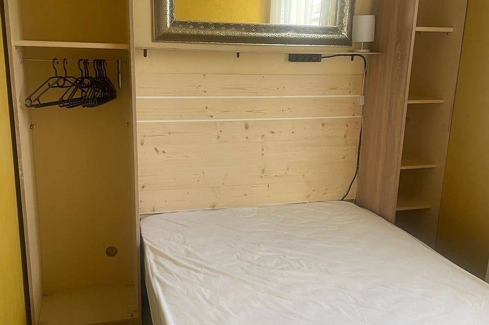 Mazet/Gîte cosy pour 2 à 5 personnes – Domaine privé et familial proche nature in Vallon-Pont-d'Arc, Ardèche