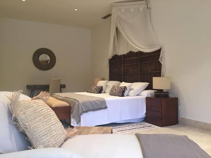 Chalet para 10 personas, con jacuzzi además de jardín y piscina en Campo de Gibraltar - 3