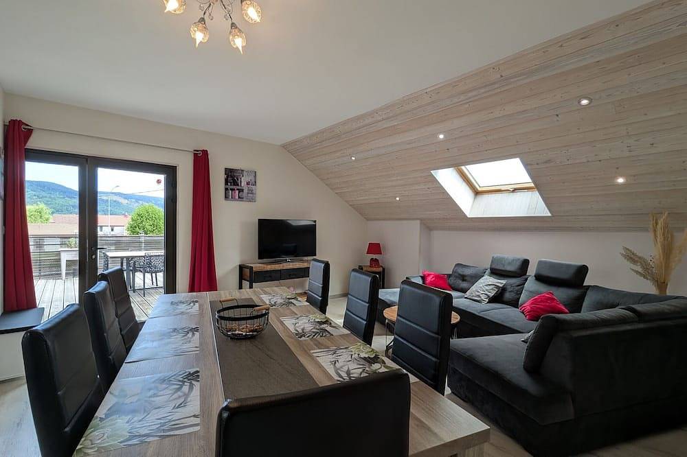 Appartement entier, Gîte lumineux pour 2 personnes dans les Hautes-Vosges in Le Thillot, Région d'Épinal