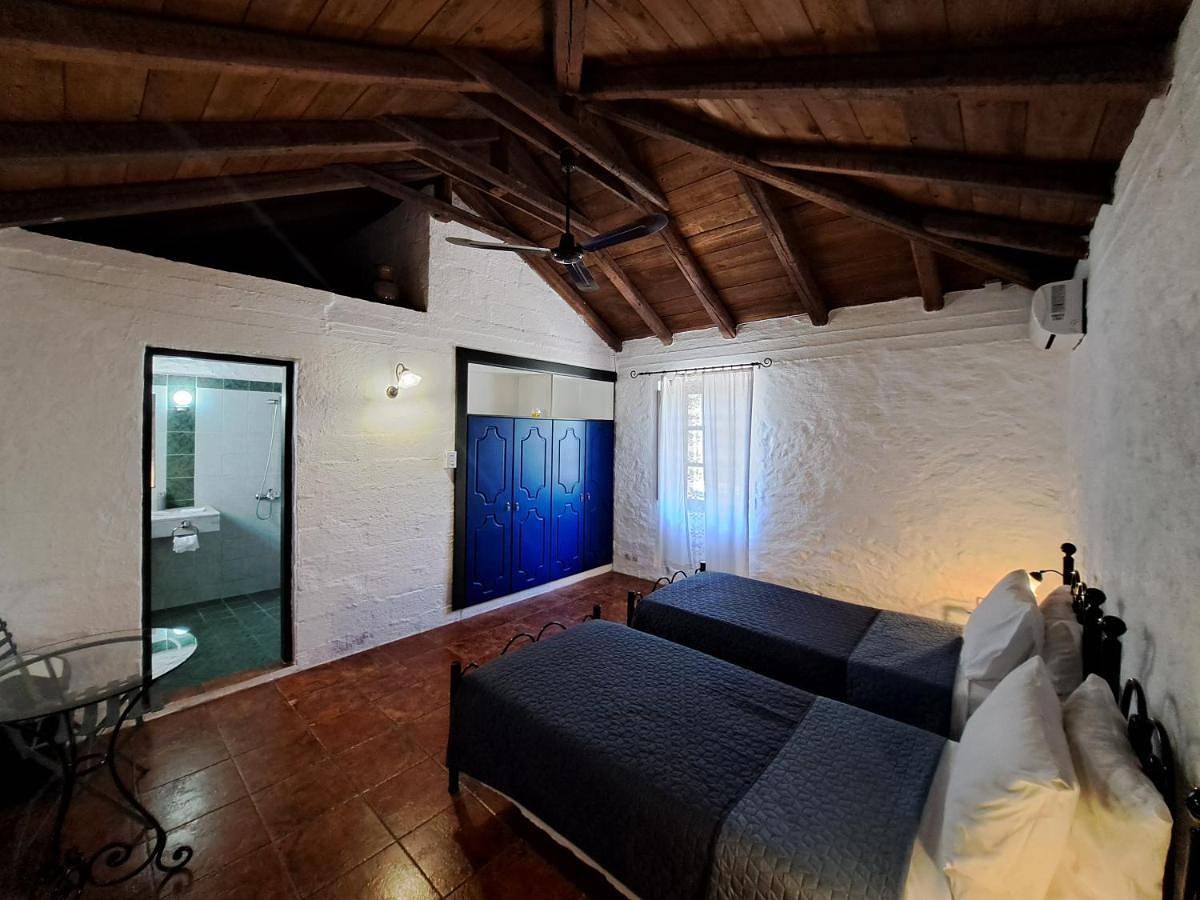 Tsivouli Accommodation in Lithakia, Laganas