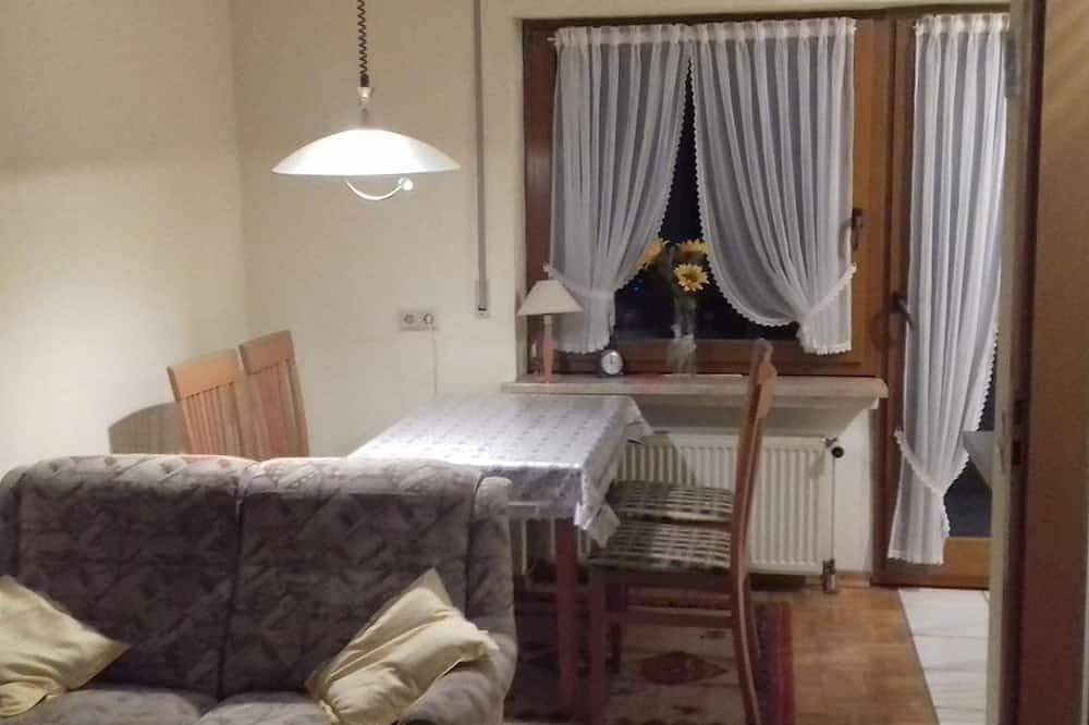 Ganze Wohnung, 4-Bettwohnung 2 Personen mit 2 Schlafzimmern - Ferienwohnung Gorges in Neumagen-Dhron, Bernkastel-Kues & Umgebung