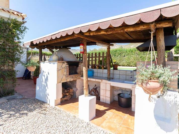 Location de vacances pour 4 personnes, avec jardin ainsi que terrasse et piscine, animaux acceptés à Dúrcal - 4