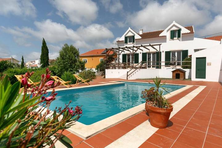 Casa de férias para 8 pessoas, com Terraço e Jardim e ainda Piscina and Vista em Município de Bombarral