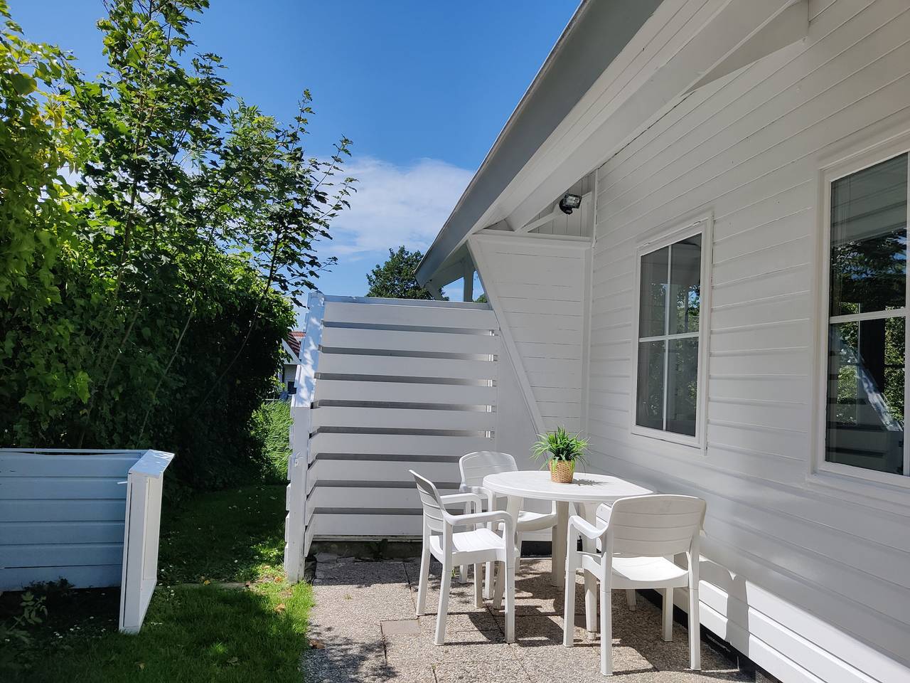 Paloma Chalet with Sauna - Relaxing Nature Escape by Lauwersmeer Park in Oostmahorn, Dongeradeel