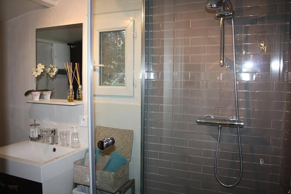 Appartement entier, Studio avec terrasse-gemenos en provence in Gémenos, Côte méditerranéenne (France)