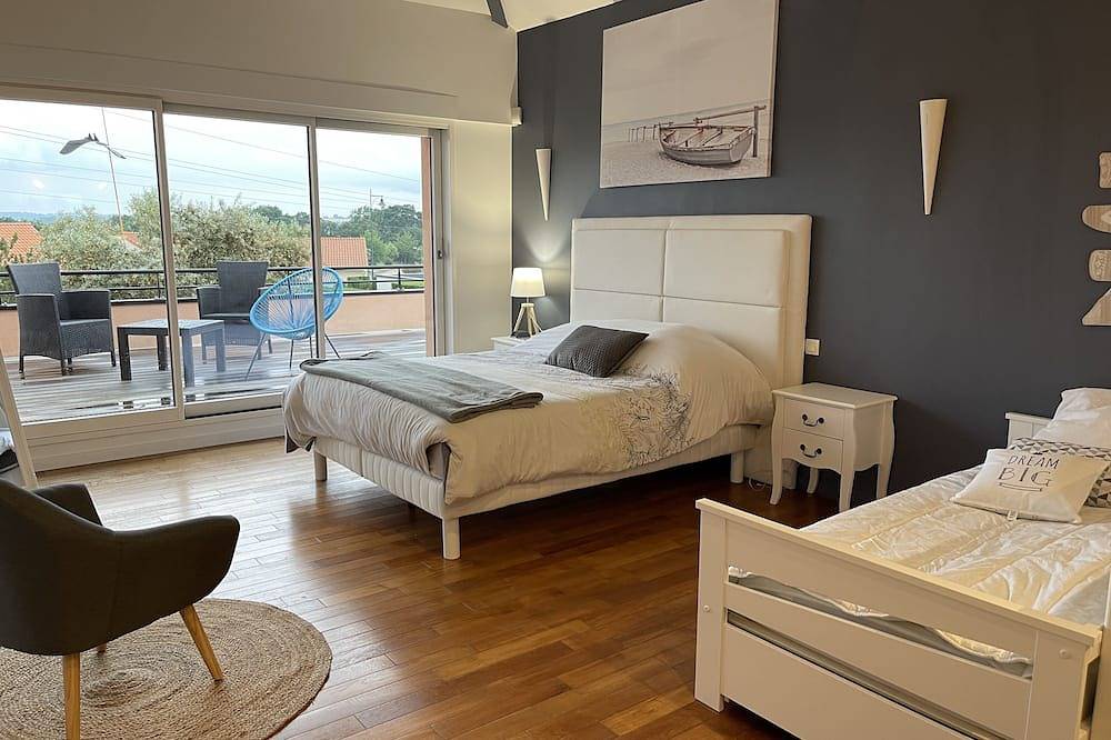 Villa Cholet, proche du Puy du fou,Nantes, Angers, Sables d'Olonne.. in Cholet, Région de Cholet