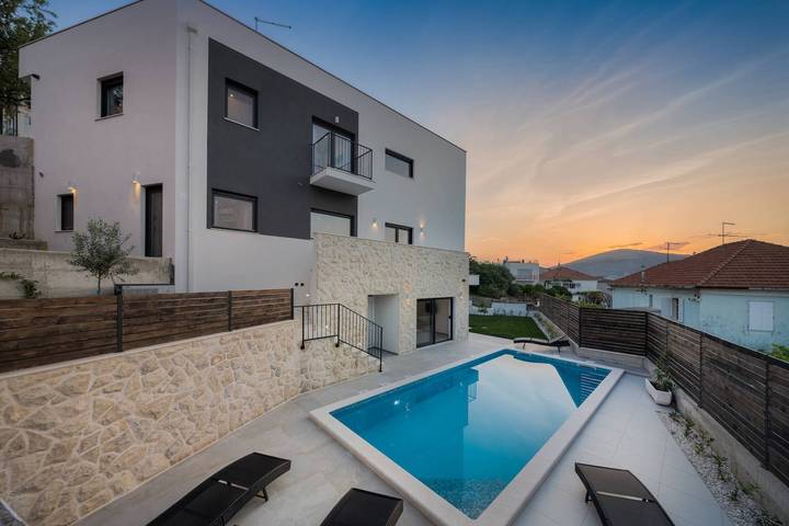 Villa pour 8 personnes, avec vue sur l’océan à Trogir - 4