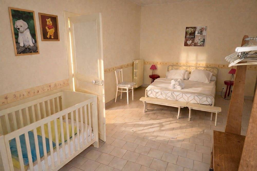 La Joli Maison - Les Chesneaux in Perrusson, Loches region