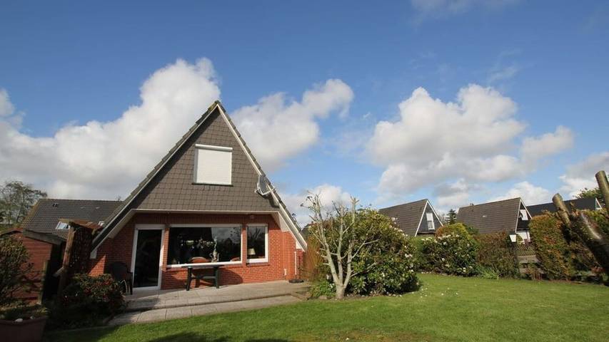 Ferienhaus für 6 Personen, mit Seeblick und Terrasse in Dornumersiel