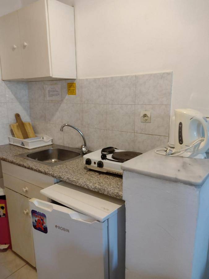 Maison d’hôte pour 2 personnes, avec jardin ainsi que vue et piscine à Zante - 2