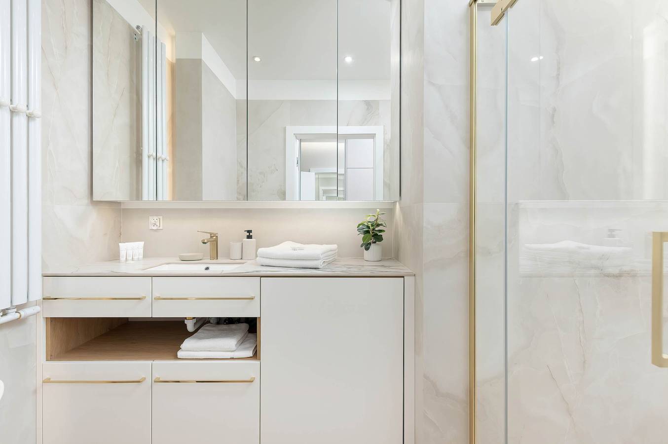 Ganze Ferienwohnung, Modern Apartment with City Views | City Centre in Rzeszów, Karpatenvorland