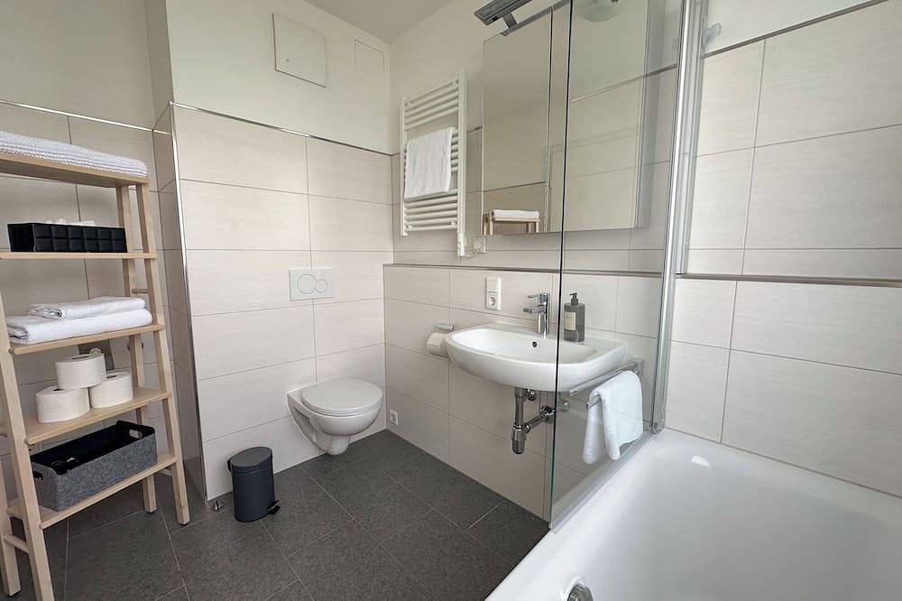 Ganze Wohnung, \"Wiesenblick\"-Premium Apartments Seekirchen, ruhiges 2-Zi-Apartment mit Garten in Seekirchen am Wallersee, Bezirk Salzburg-Umgebung