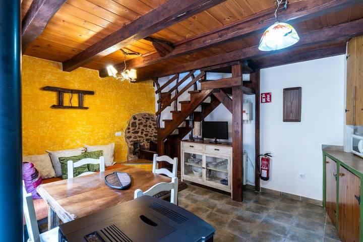 Casa de vacaciones para 4 personas, con terraza y vistas, Familias con niños en El Bierzo - 4