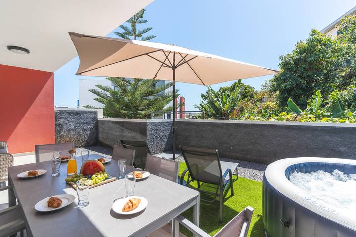 Ferienhaus für 6 Personen, mit Whirlpool und Balkon - 1