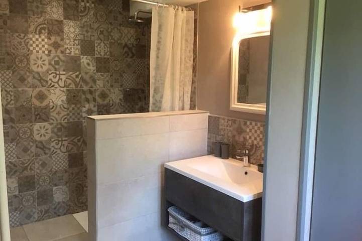 Gîte pour 2 personnes, avec jardin et terrasse dans Curtil-Vergy - 4