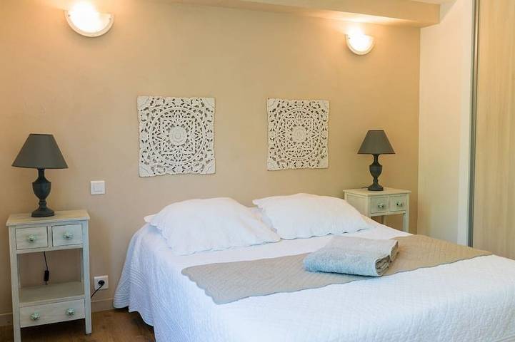 Location de vacances pour 8 personnes, avec jardin à Langlade - 3