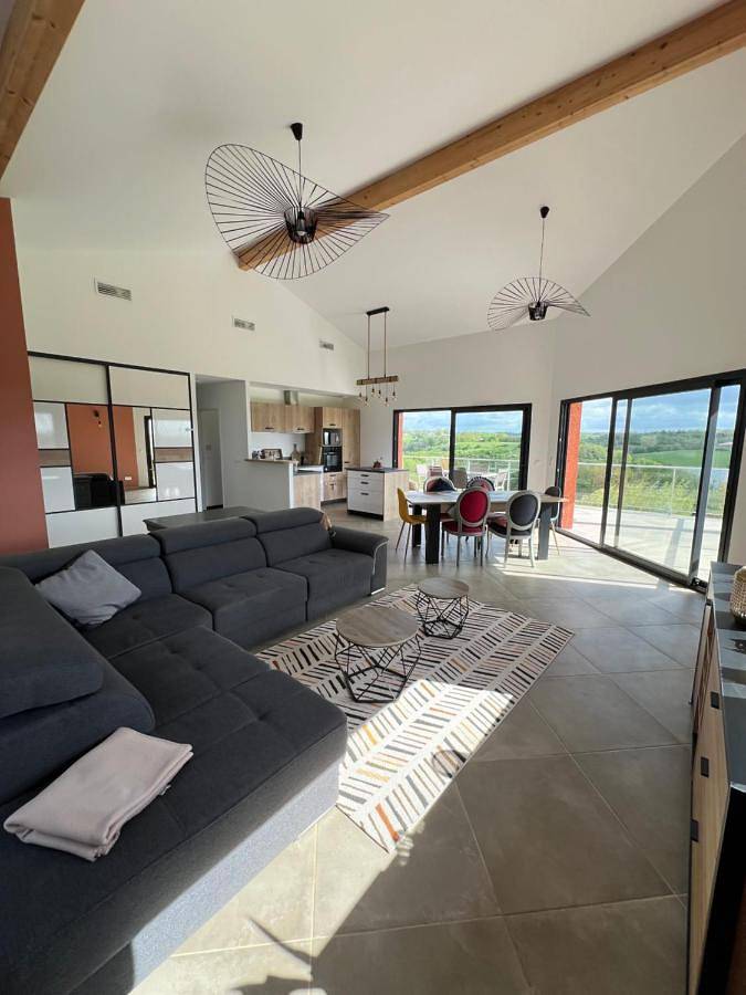 Three-Bedroom House in La Salvetat-Belmontet, Tarn-et-Garonne