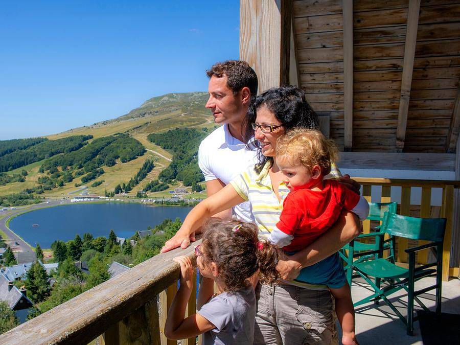 Résidence Goélia Les Chalets de Super Besse - Appartement 4 personnes - G/242_2 Pieces 4 Personnes in Super Besse, Besse-et-Saint-Anastaise
