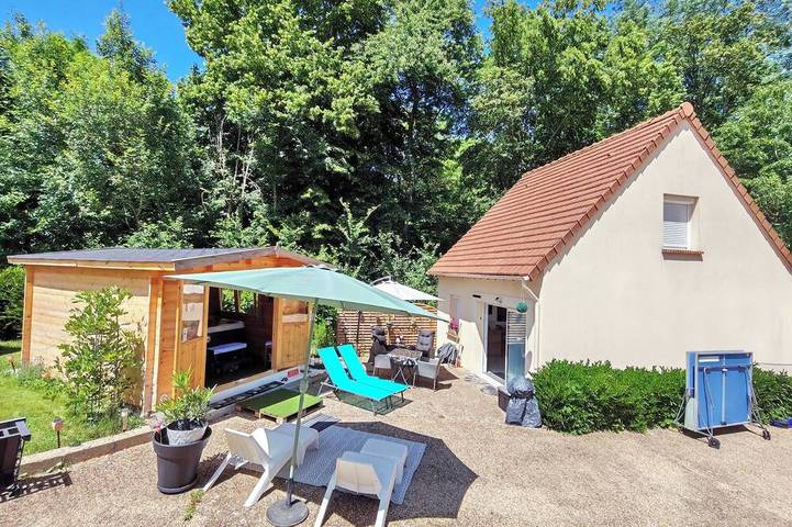 Maison de vacances pour 3 personnes, avec jacuzzi ainsi que jardin et terrasse