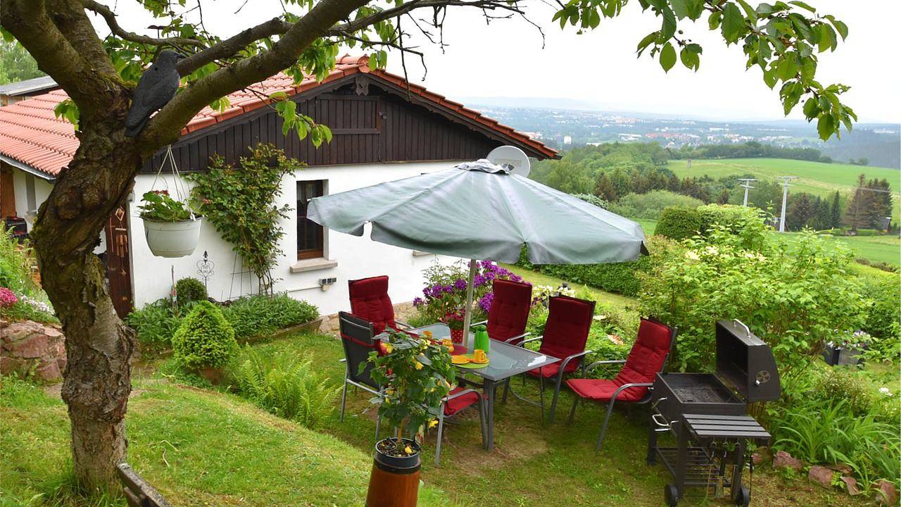 Ferienhaus für 2 Personen mit Pool in Langewiesen, Thüringer Kernland