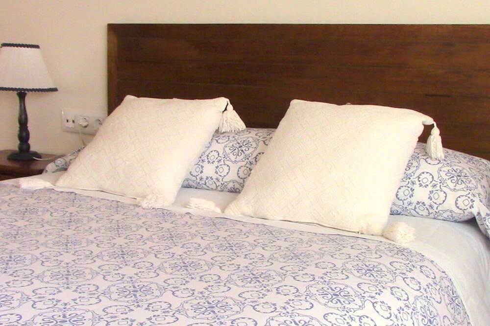 Ideal house for families. Private heated swimming pool. in Sotu Cangues, Cangas de Onís