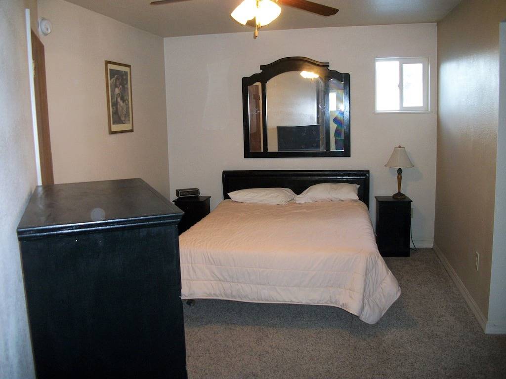 Guest house above garage in Anaconda-Deer Lodge County, Deer Lodge County